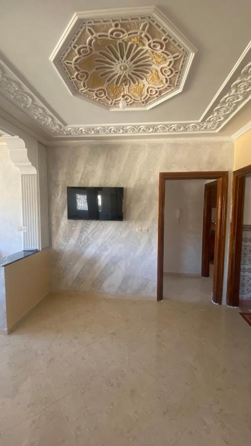 Big Appartement In Ksar Sgher And Close Ksar es Sghir Ngoại thất bức ảnh