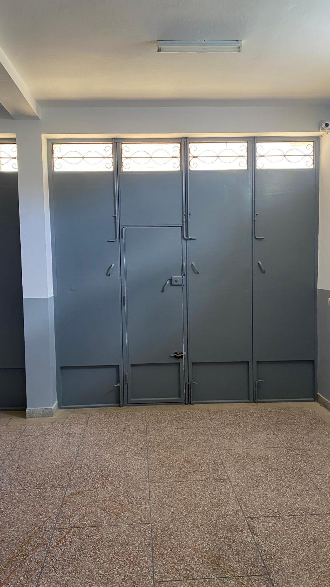 Big Appartement In Ksar Sgher And Close Ksar es Sghir Ngoại thất bức ảnh